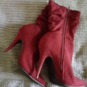 Women's boots size 7.5
